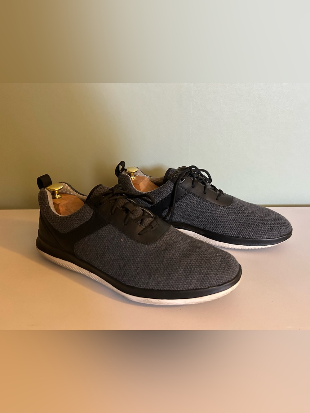 ETHAN KNIT U-THROAT JOHNSTON  MURPHY MENS SHOE  11M DARK GRAY & BLACK